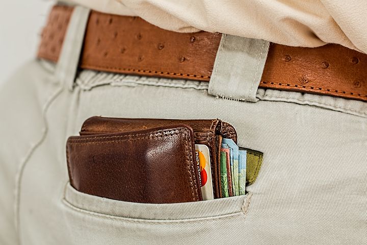 Karta kredytowa a debetowa – podobieństwa i różnice
